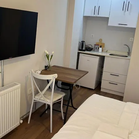 Balatlifesuites *